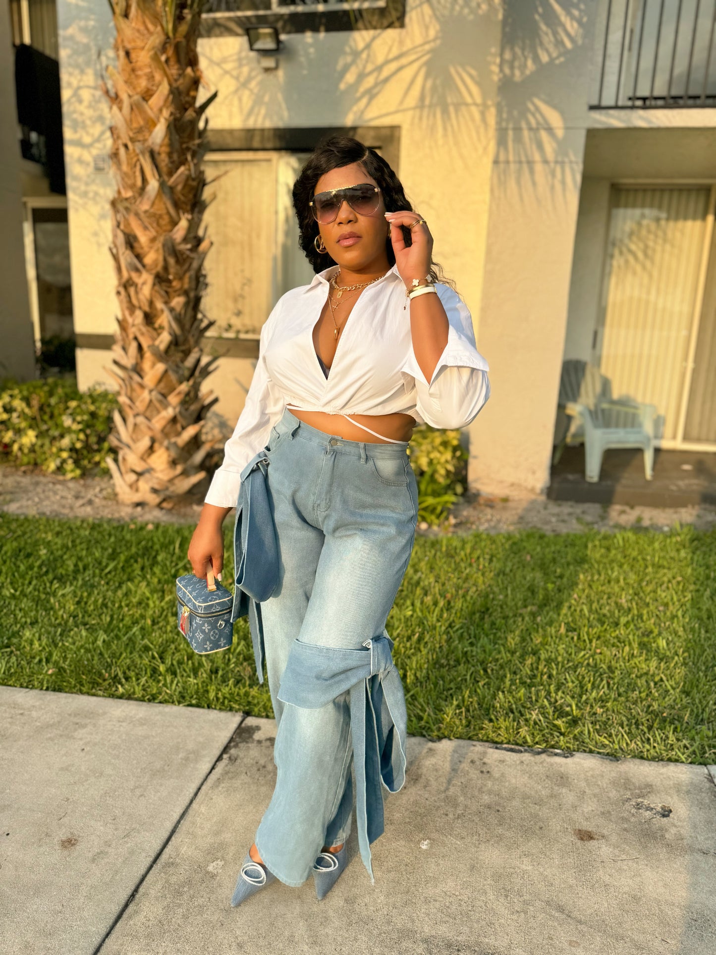 MAKE IT A BOW JEANS