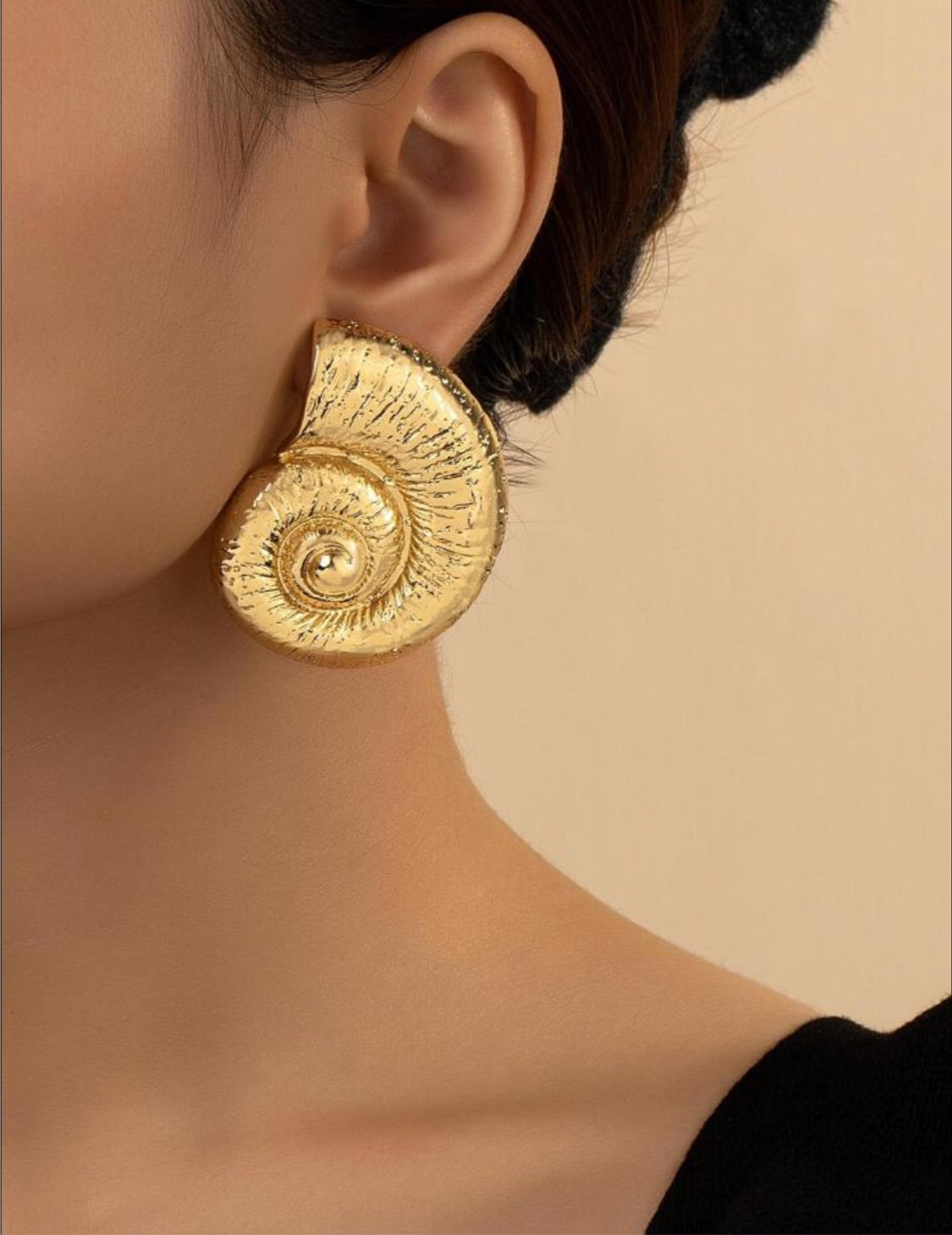 She Shell Earrings
