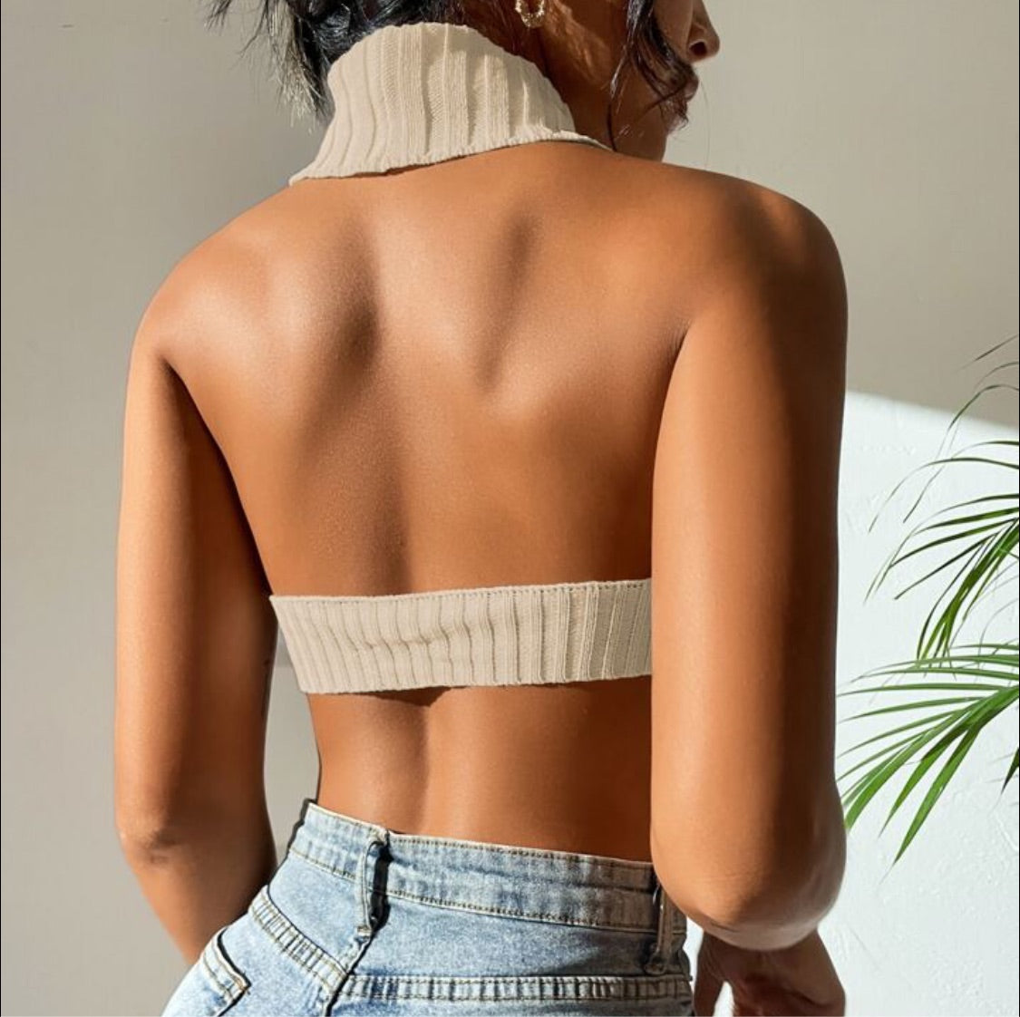 Fall style halter top